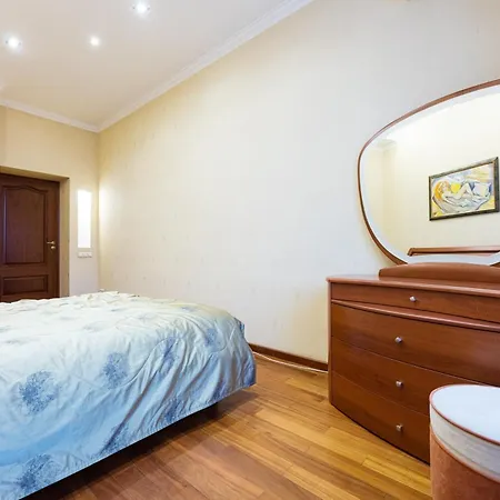 Sheikh's Hotel *